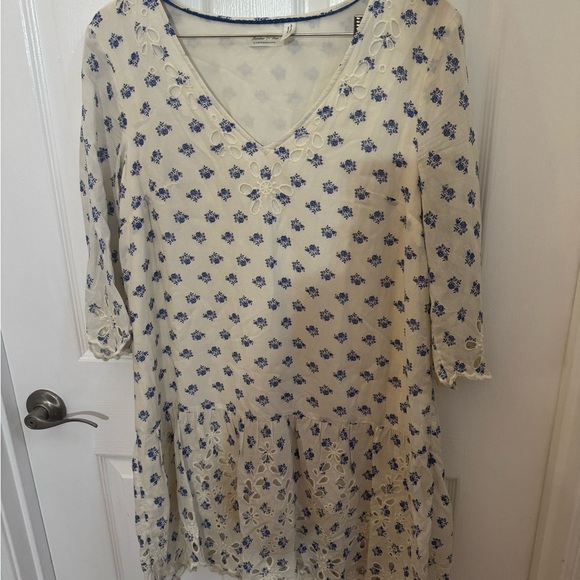 Anthropologie Dresses & Skirts - Anthropologie Cream and Blue Floral dress